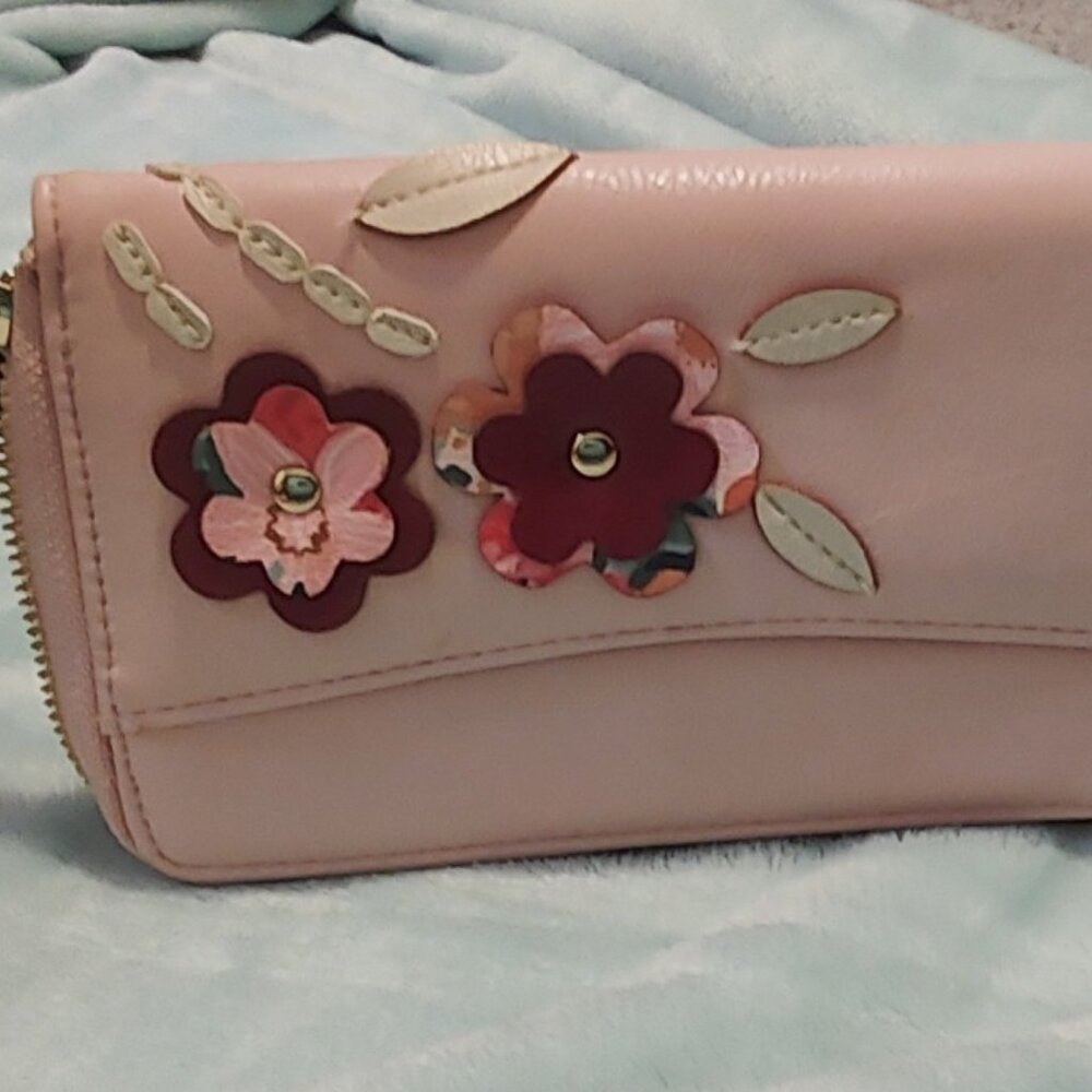 floral hand wallet